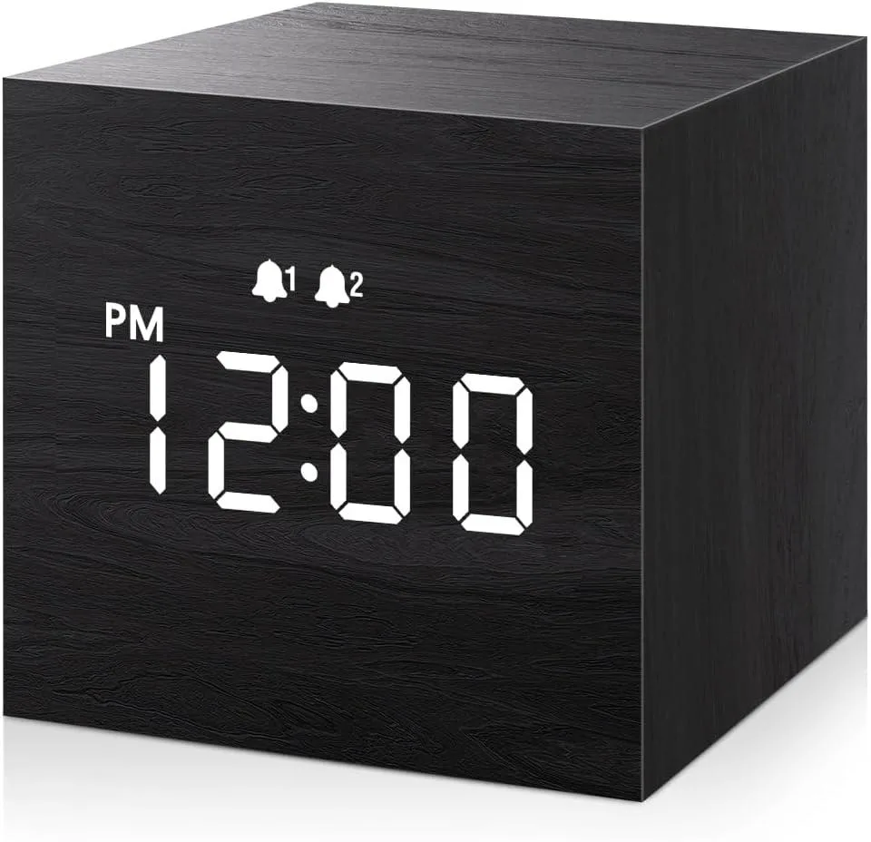 PISKEKAT PISKEKAT Server Rack 2.5-inch Wooden Dual Alarm Clock — product photo
