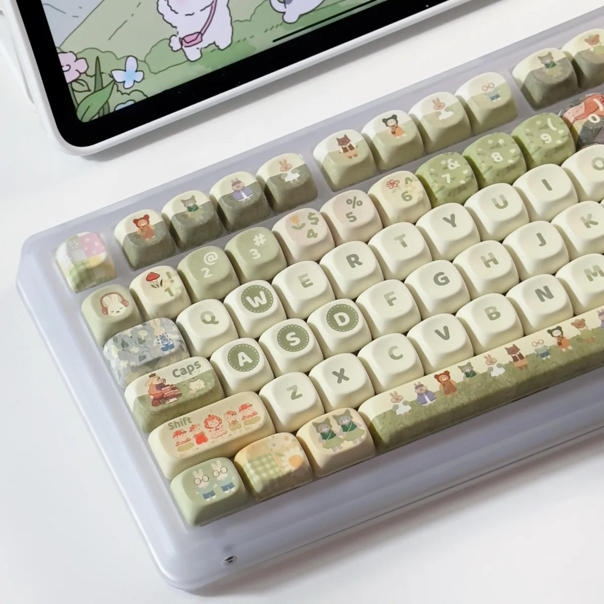 BFKK BFKK XOA Profile PBT Keycaps 131 Keys Cute Round Dye-Sublimation — product photo