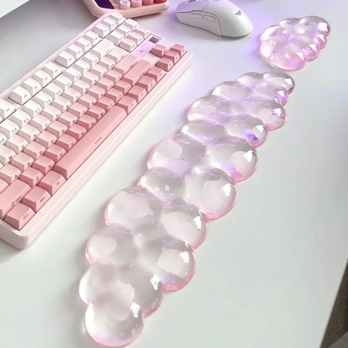 Emerson Emerson Mouse Pad &amp; Wrist Rest Set Pink Cloud 80% — product photo