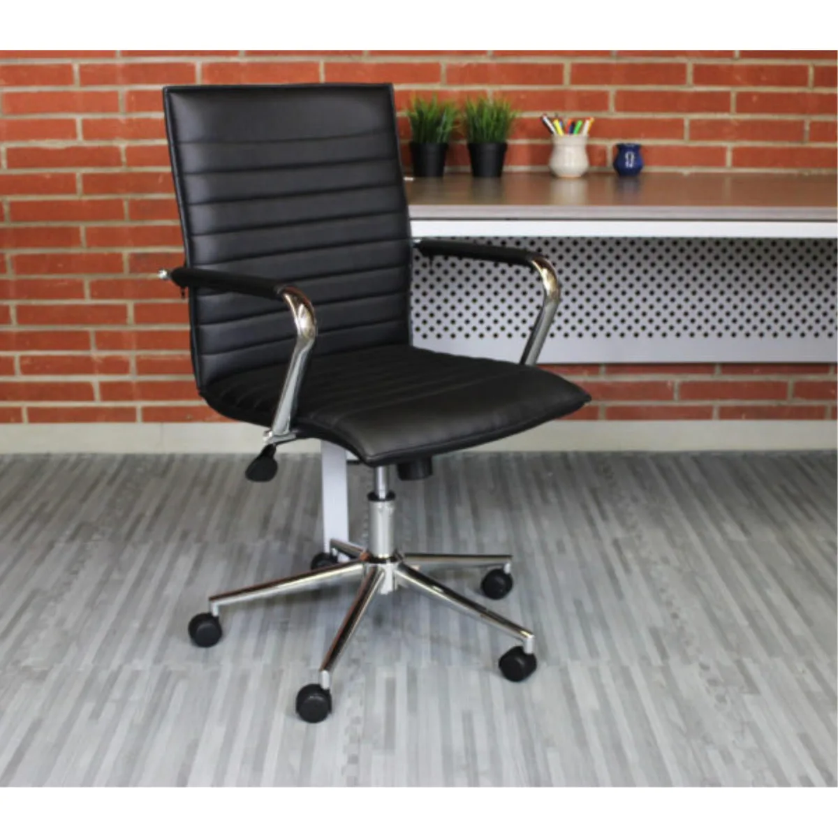 BOSS Office Products BOSS Office Products B9533C-BK Black Vinyl Chair 25" base 275 lbs — product photo