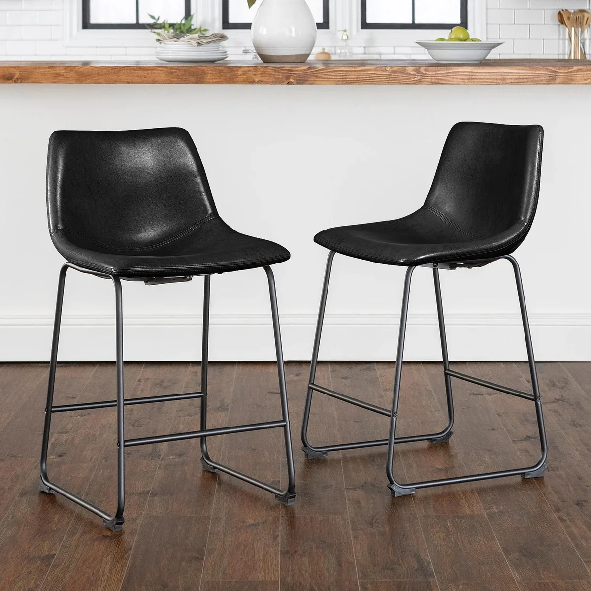 Vitesse Vitesse 26 inch Barstools Set of 2 Black — product photo