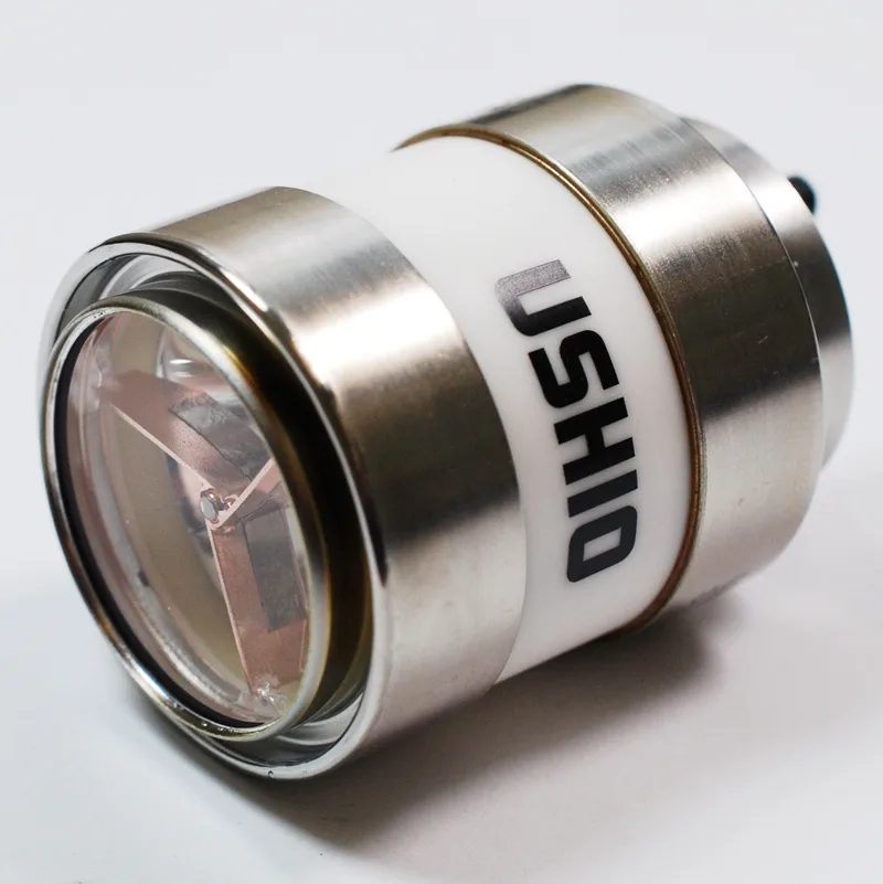 Compact ceramic xenon lamp with metal base, 300 W