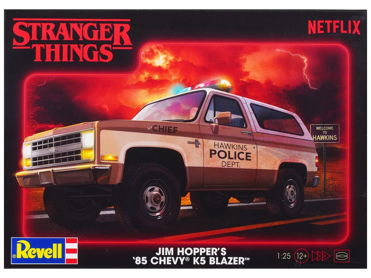 Revell Revell Jim Hopper 1985 Chevrolet K5 Blazer Stranger Things 1/25 Model Kit — product photo