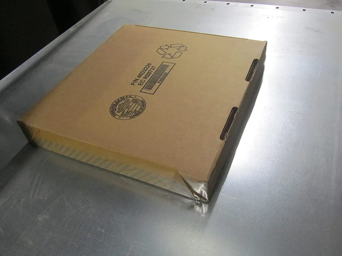 IBM IBM QLogic 10GBase-SR SFP+ Transceiver 42C1800 — product photo