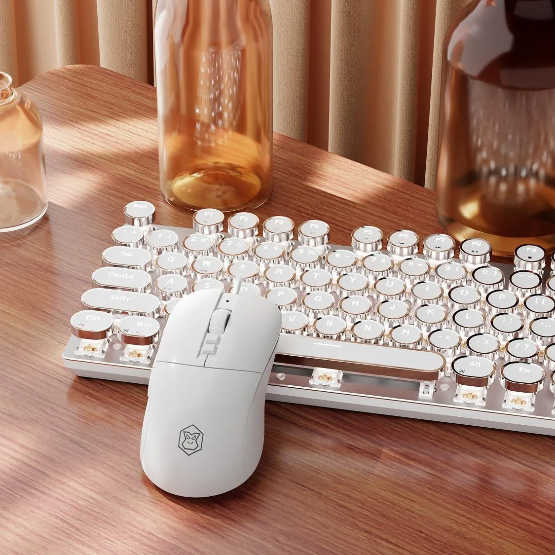 TUKO TUKO Typewriter Mechanical Gaming Keyboard White Switch 104 Keys 19 Lighting Effects — product photo