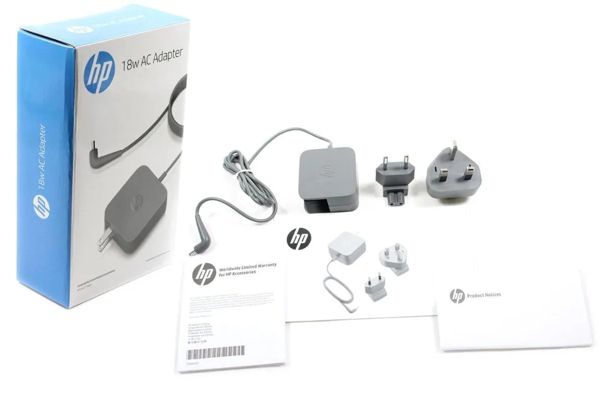 HP HP WAD007 18W power adapter — product photo