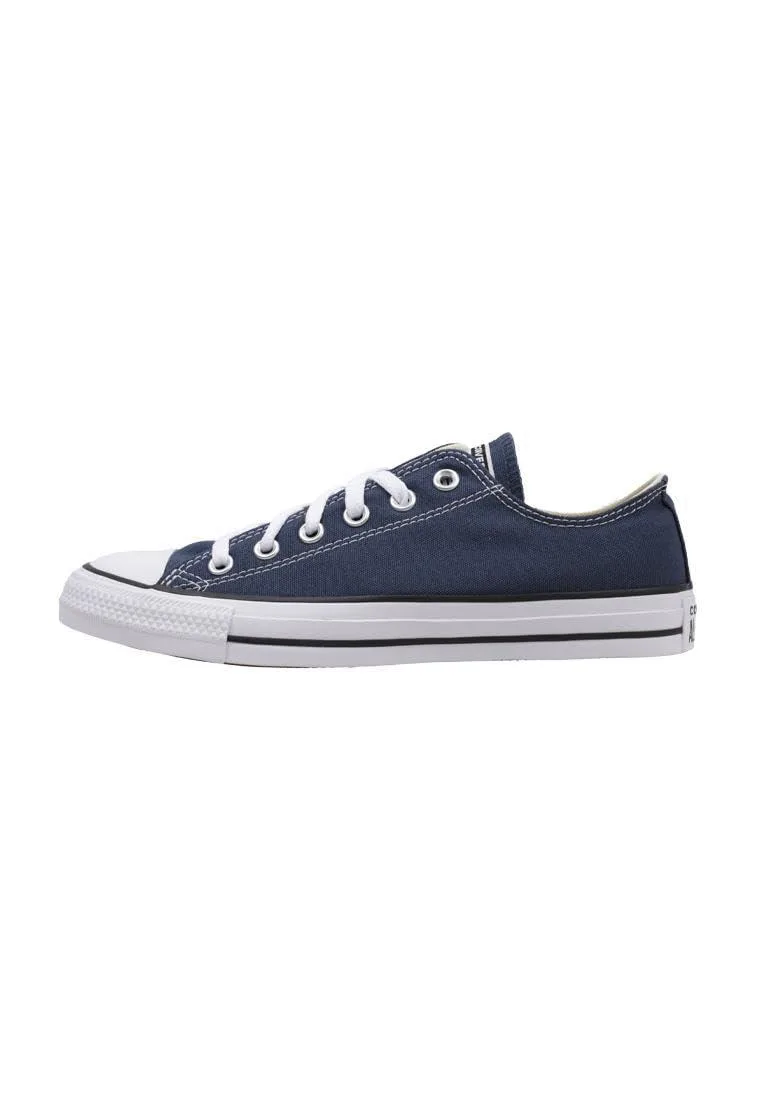 Navy low-top canvas sneaker with rubber sole and lace-up front size 7.5
