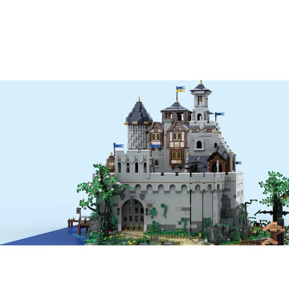 ZITIANYOUBUILD ZITIANYOUBUILD MOC-161565 Medieval Royal Castle 10653 Parts — product photo