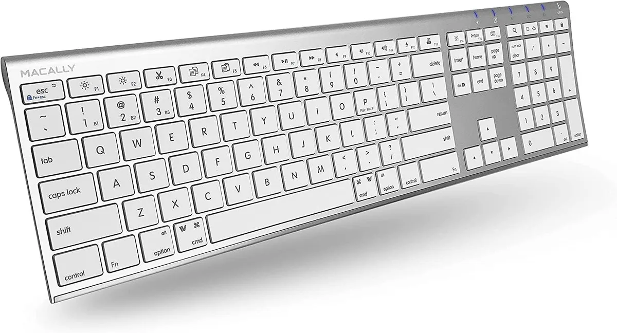 TUKO TUKO Gaming Keyboard 110 Keys 20 Shortcuts 15 mm .59 in 800-1600 DPI Mouse — product photo