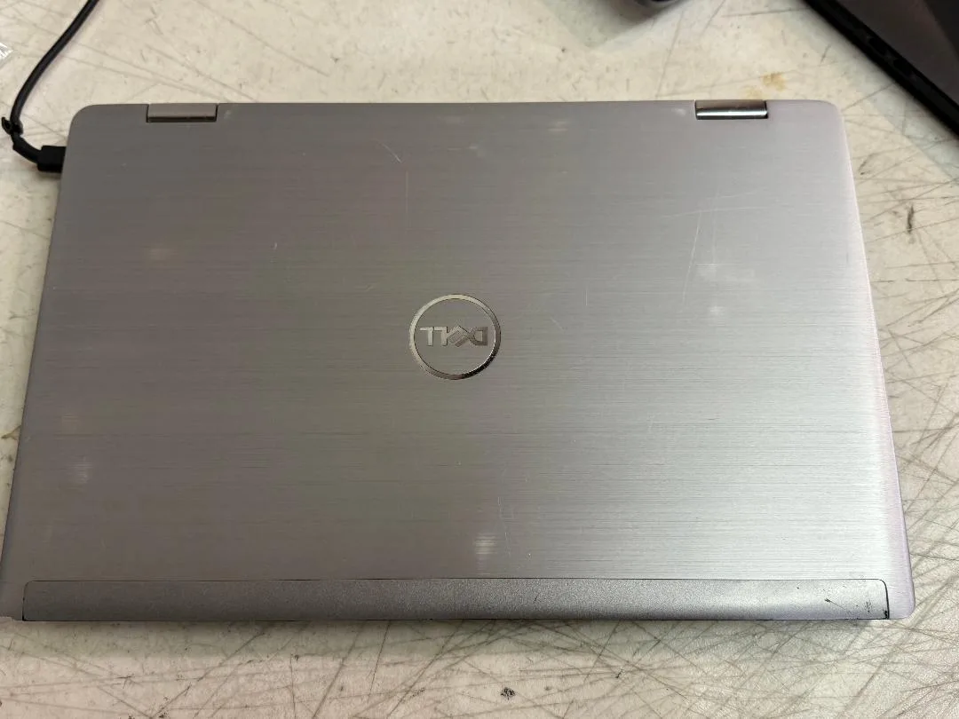 DELL DELL Latitude 7420 2-in-1 i7-1185G7 16GB 256GB 14.0" Touchscreen Windows 11 Pro — product photo