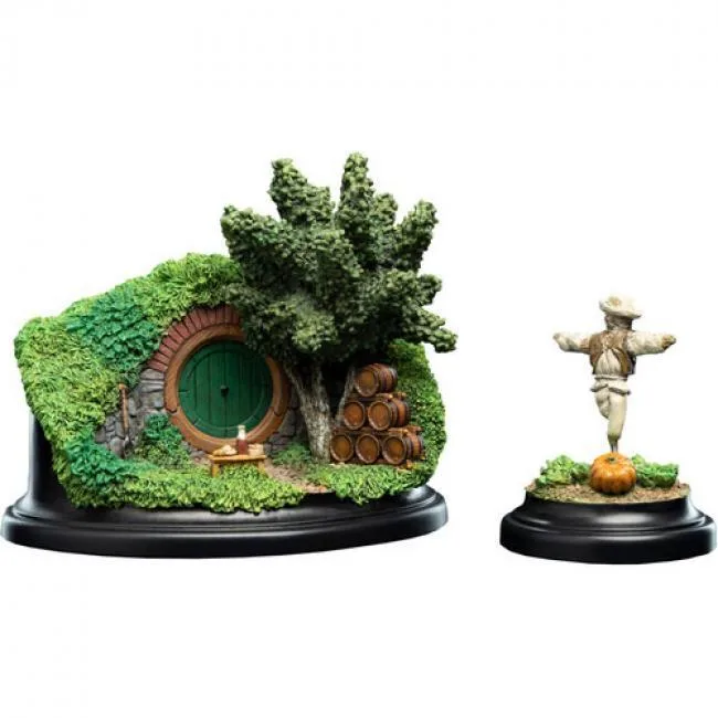 WETA WORKSHOP WETA WORKSHOP 87-10-04274 15 Gardens Smial Hobbit Hole action figure — product photo