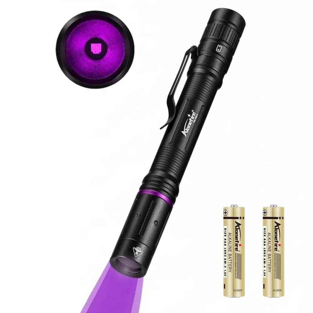 Black cylindrical aluminium UV flashlight with black filter lens