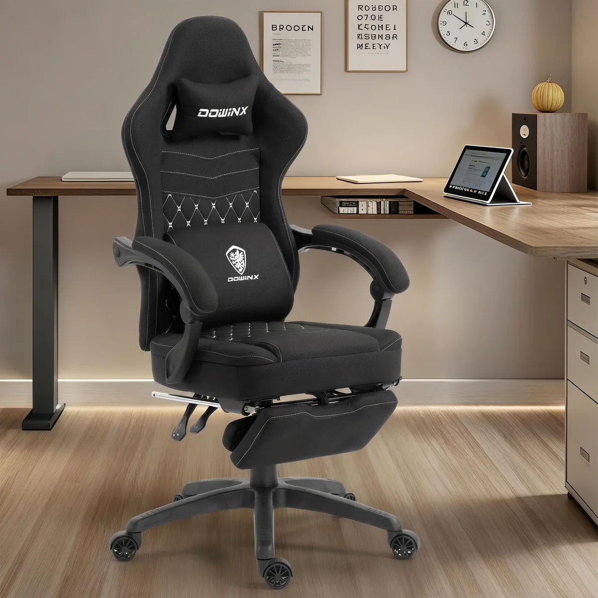 Dowinx Dowinx LS-6657E Gaming Chair with Dual Footrest, 135° Recline, 350 lb Capacity — product photo