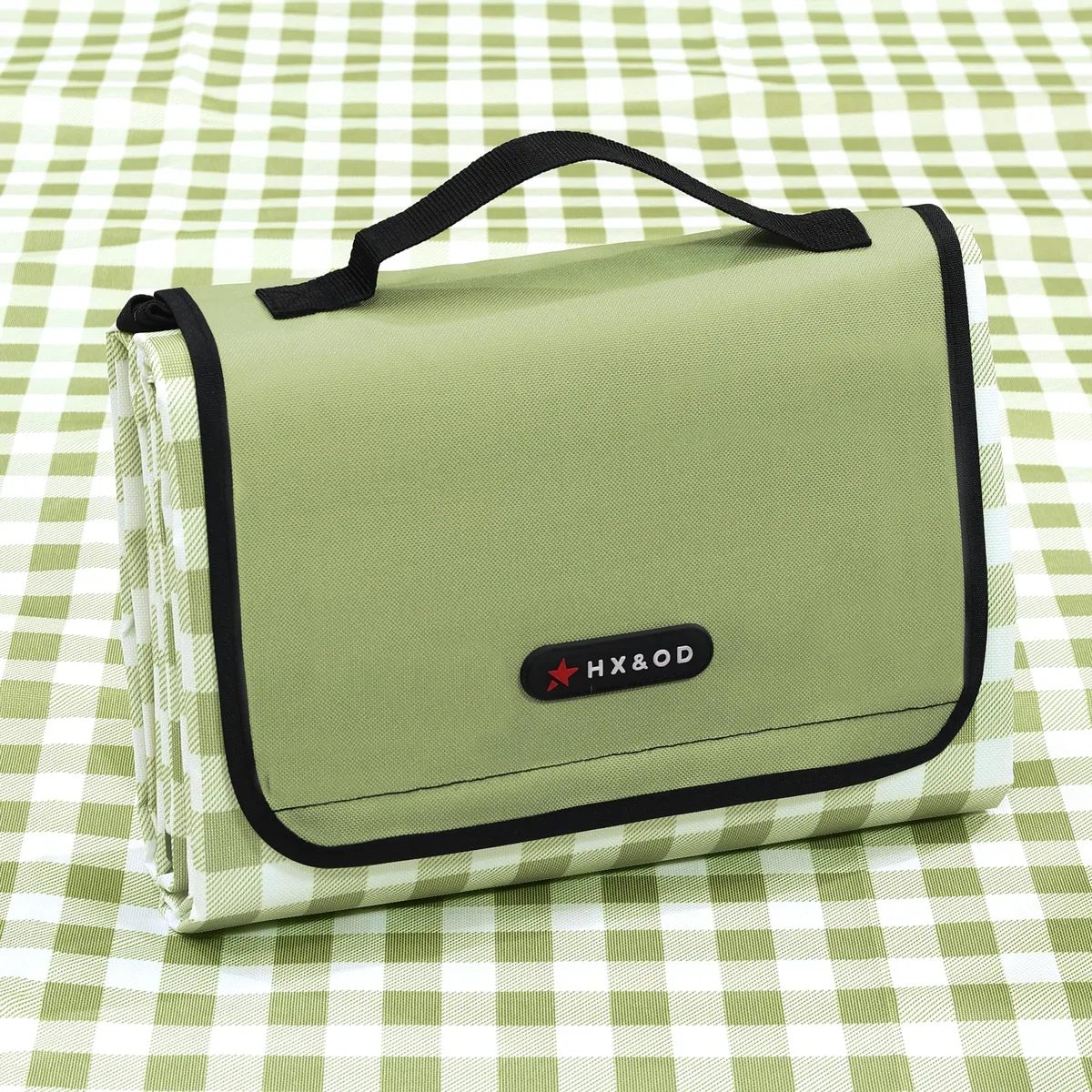 Green square outdoor rug 5' x 8' nylon waterproof foldable