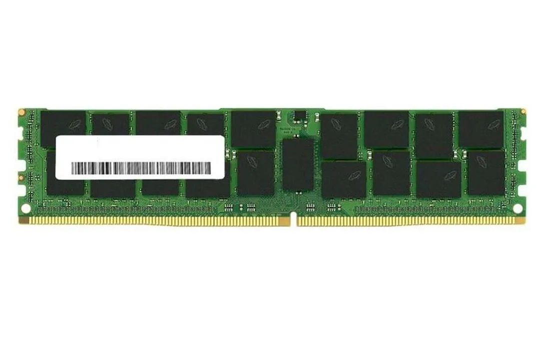 SAMSUNG Samsung M321RAGA0B20-CWK 128GB DDR5 4800 ECC 3DS RDIMM — product photo