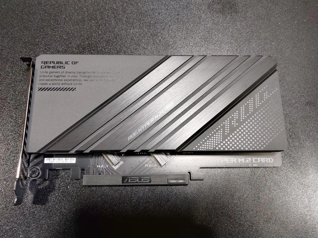 ASUS ASUS ROG M.2 CARD PCIe 5.0 NVMe EXPANSION CARD — product photo