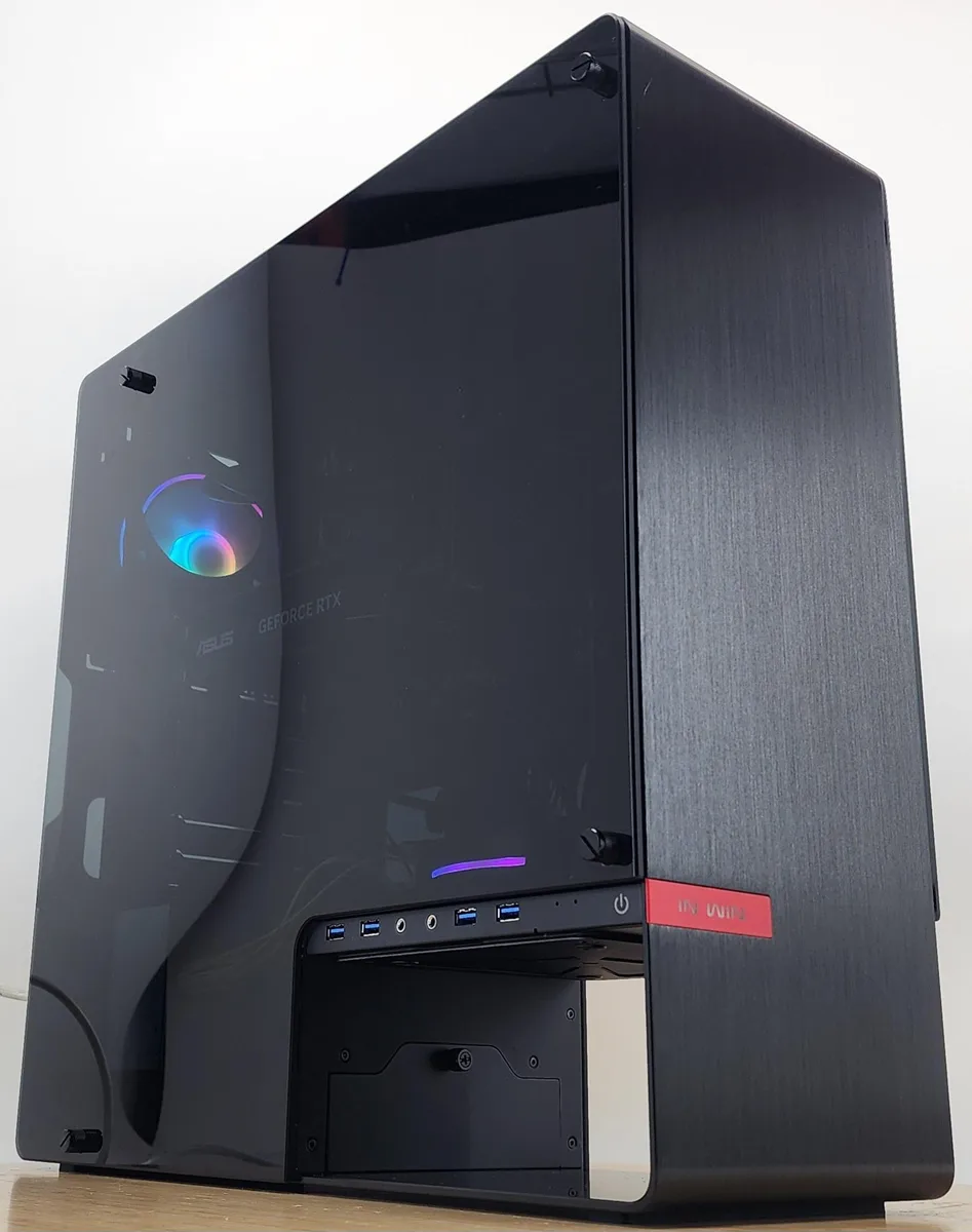 Custom Custom gaming PC i5-6500 8GB DDR4 128GB NVME 500GB HDD RTX 3050 6GB Asetek 120mm AIO INWIN 904 Silver — product photo