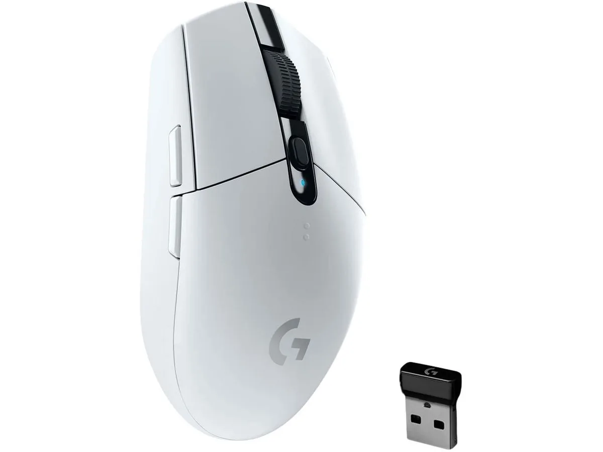 Logitech Logitech G304 Lightspeed Wireless Gaming Mouse 6 Programmable Keys 12000DPI White — product photo