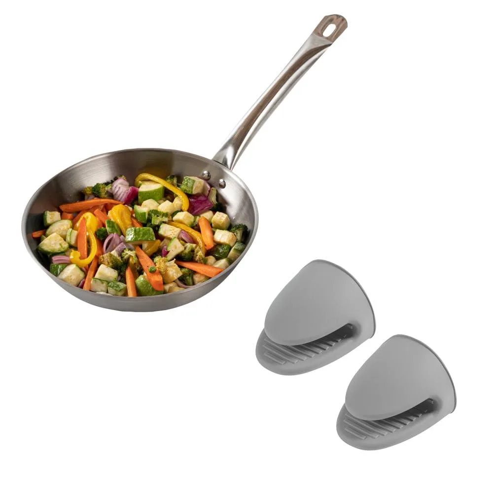  Restaurantware RWT1246B Silicone Pot Holder Glove 2-Pack Grey 4.33 x 3.5 Inch — product photo