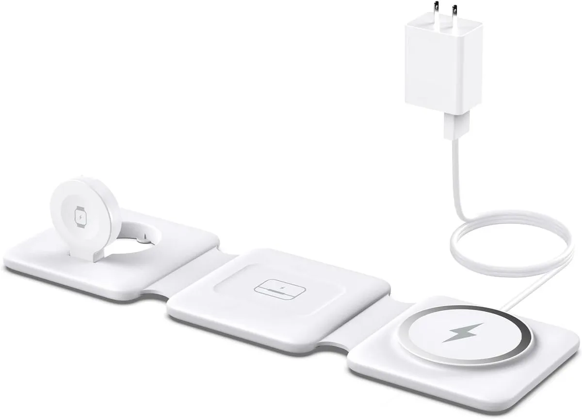 PISKEKAT PISKEKAT 3-in-1 Foldable Magnetic Wireless Charger 18W — product photo
