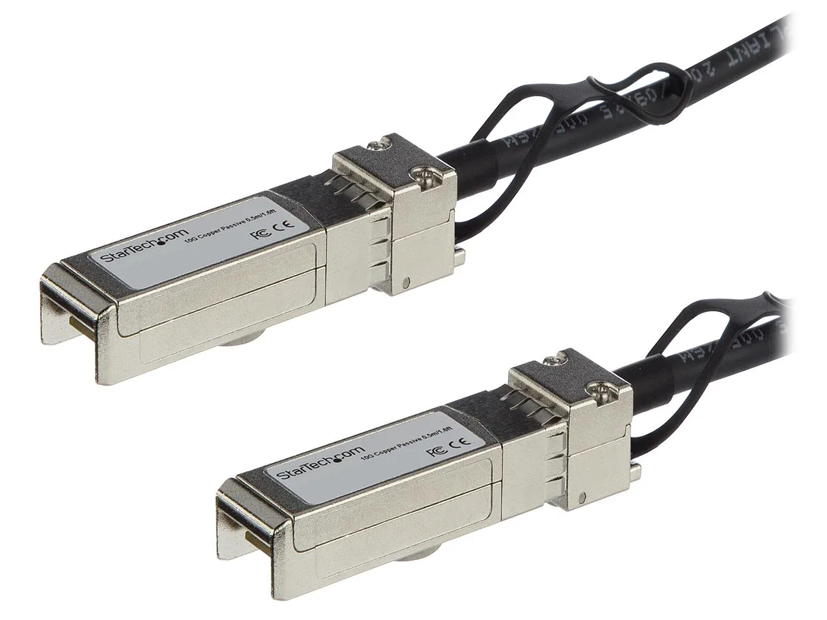 Black SFP+ direct-attach Twinax cable with latching plugs on both ends, 3 m long