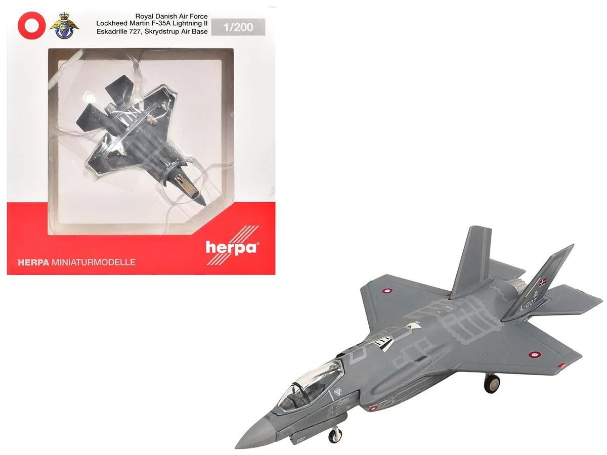 Herpa Herpa Lockheed Martin F-35A Lightning II "Eskadrille 727" 1/200 Diecast Hobby Collectible — product photo