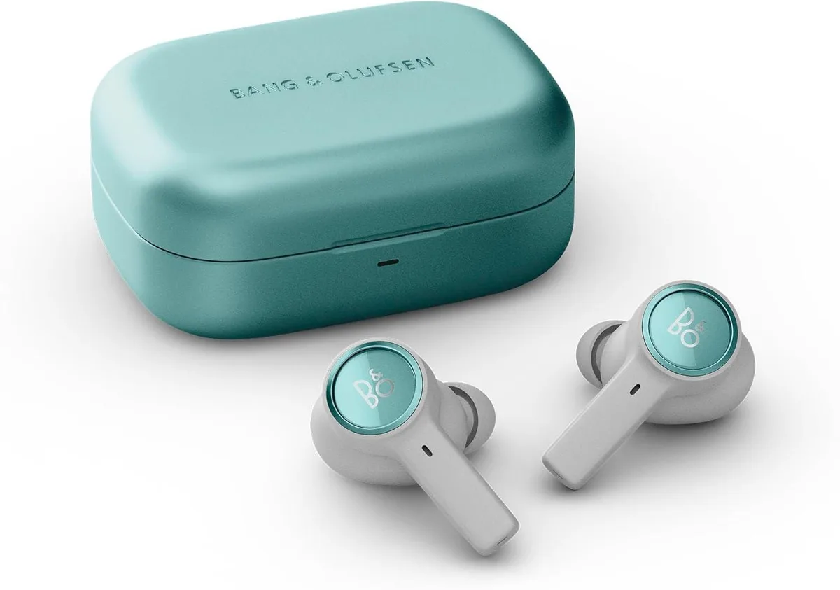 Bang & Olufsen Bang & Olufsen Beoplay Eleven Wireless Earbuds Eucalyptus Green — product photo