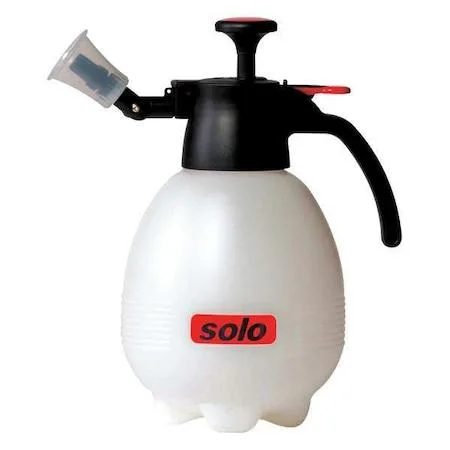 SOLO 418 quarter-gallon handheld sprayer, translucent poly tank, adjustable nozzle, no wand