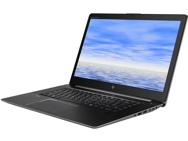 HP HP ZBook Studio G4 15.6 laptop Core i7-7700HQ 8 GB RAM 256 GB SSD — product photo