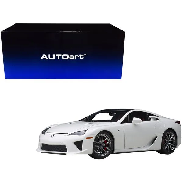 Autoart Autoart Lexus LFA Whitest White with Carbon Top 1/18 vehicle — product photo