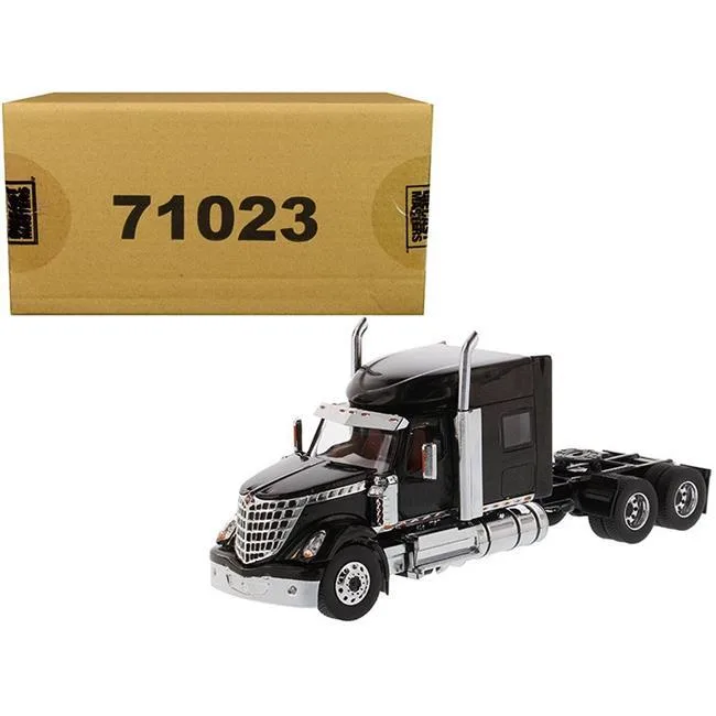 DieCast Masters DieCast Masters 71023 International LoneStar Sleeper Cab Truck Tractor 1:50 vehicle, Black — product photo