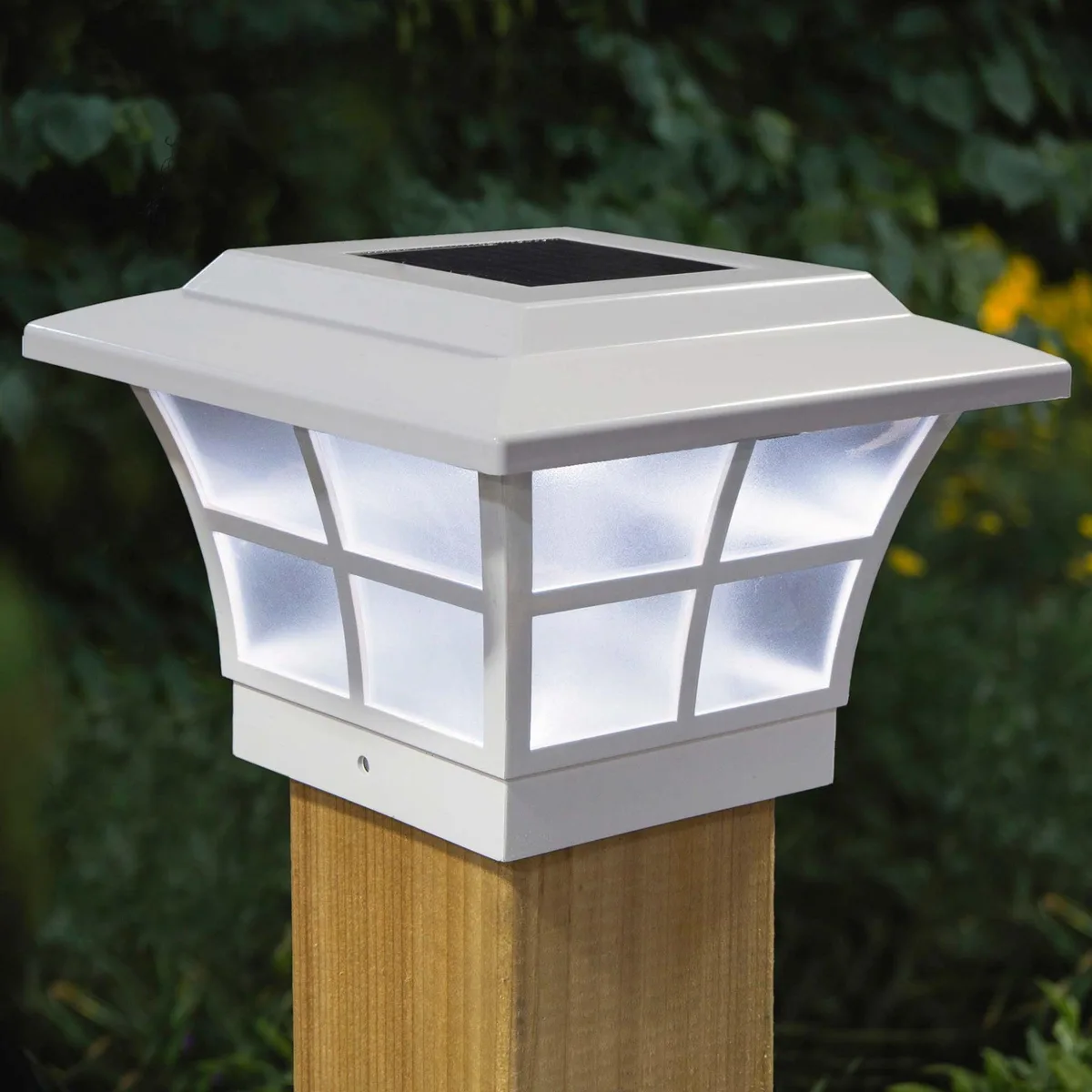 Classy Caps Mfg. Inc. Classy Caps Mfg. Inc. 4x4 White PVC Prestige Solar Post Cap 2 Pack 12 Lumens 4500 5500 Kelvin — product photo