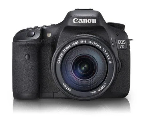 Canon International Canon International EOS 7D 18 MP DSLR camera with 18-135mm f/3.5-5.6 IS UD lens — product photo