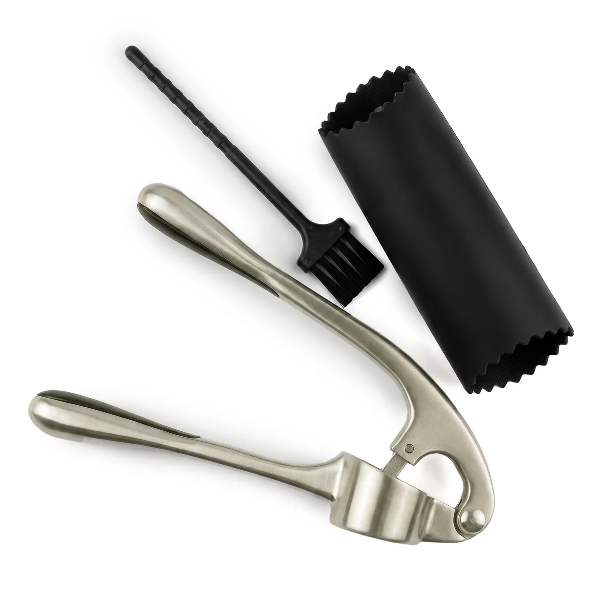 Silver garlic press with zinc alloy handles and stainless steel chamber, 61 holes, includes peeler and brush