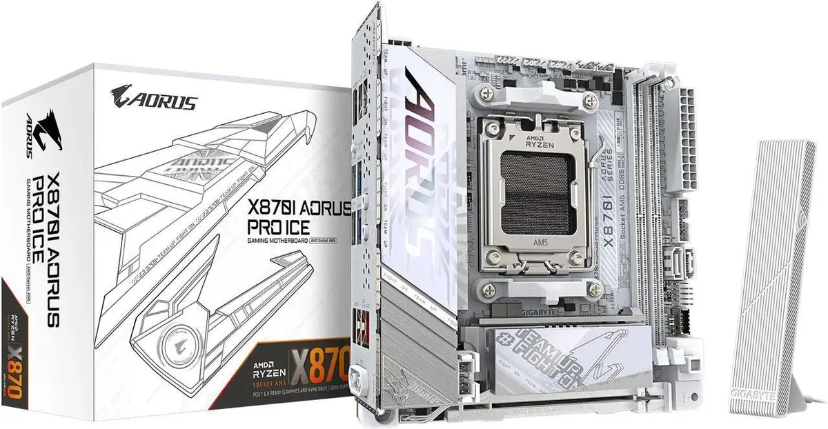 GIGABYTE GIGABYTE X870I AORUS PRO ICE AMD motherboard AM5 LGA 1718 Mini-ITX DDR5 2x M.2 PCIe 5.0 USB-C — product photo