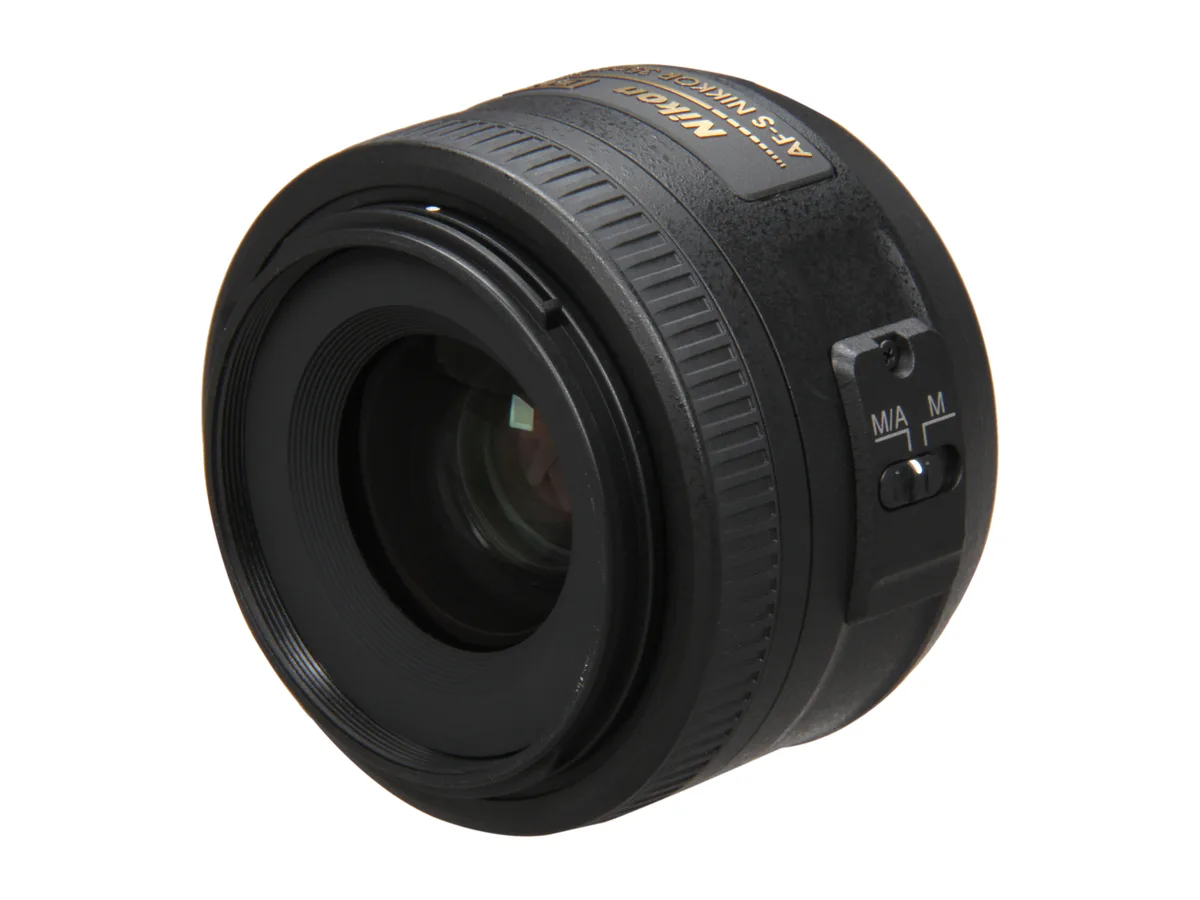 Nikon Inc Nikon Inc 2183 35mm f/1.8 AF-S DX camera lens 52mm Black — product photo