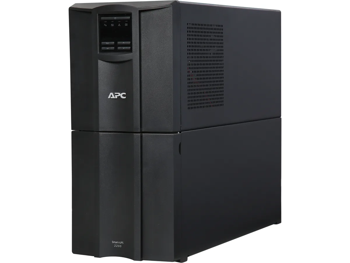 APC APC Smart-UPS SMT2200 2200 VA 1920 W UPS — product photo