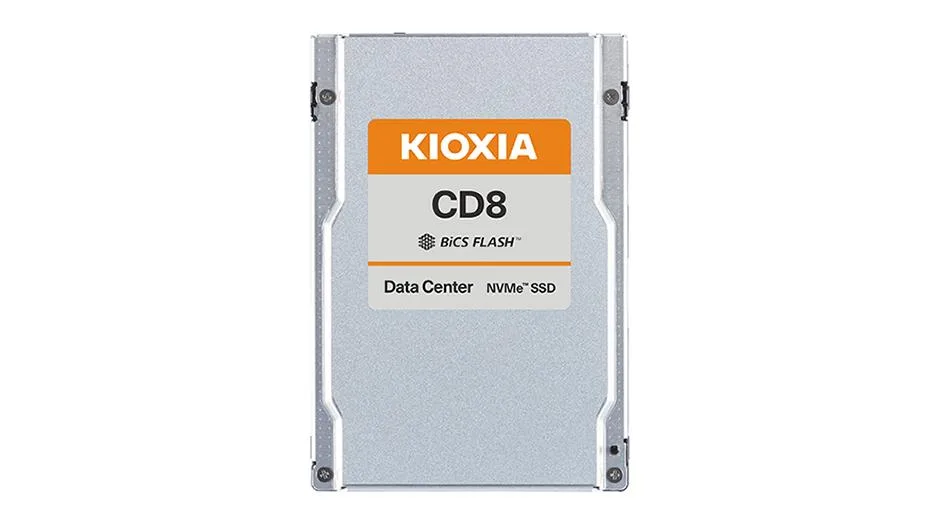 Kioxia Kioxia KCD8DRUG15T3 15.36 TB 2 in 1 accessory — product photo