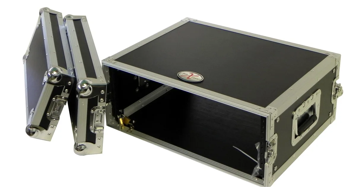 Black 4U rack case with recessed handles and latches, dual rails, aluminium corners, rubber feet