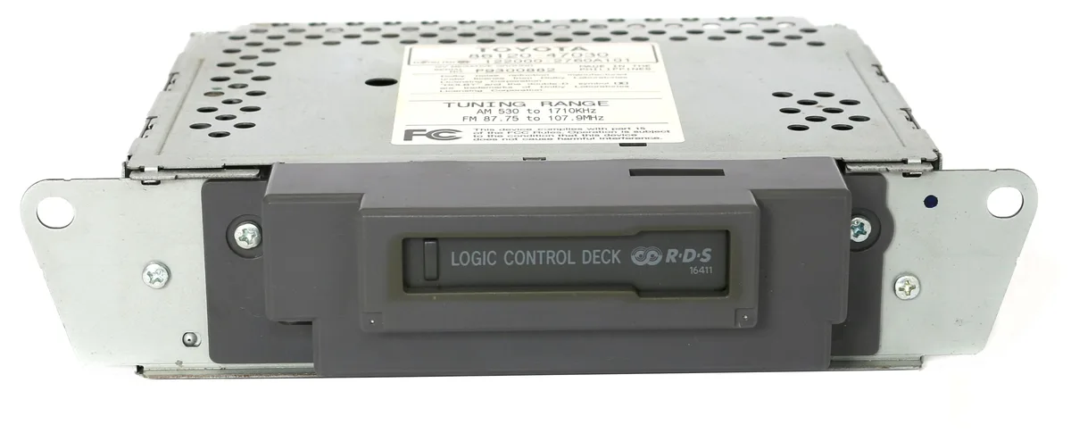 1 Factory Radio 1 Factory Radio Cassette Receiver 86120-47030 Face 16411 2001-2003 Prius — product photo