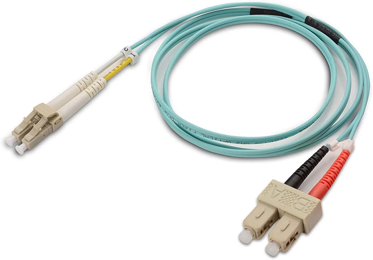Micro Connectors Micro Connectors 10m LC/SC OM3 Duplex 50/125 Aqua fibre optic cable — product photo