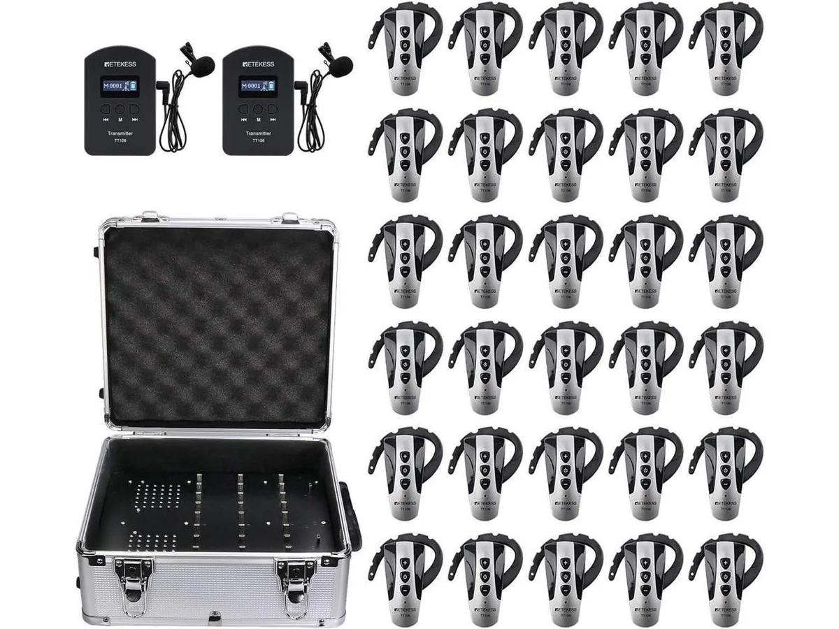 BFKK BFKK TT106 2.4 GHz live sound wireless system — 30 receivers, 150 m range — product photo