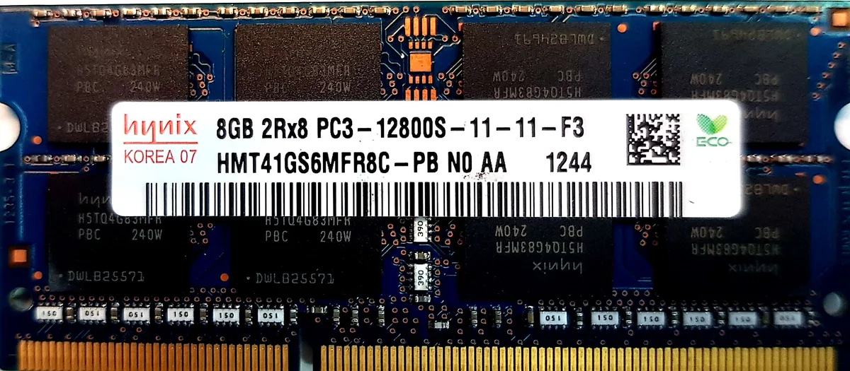 SK hynix SK hynix HMT41GS6MFR8C-PB 8GB DDR3-1600 CL11 1.50V 204-pin SO-DIMM laptop RAM — product photo