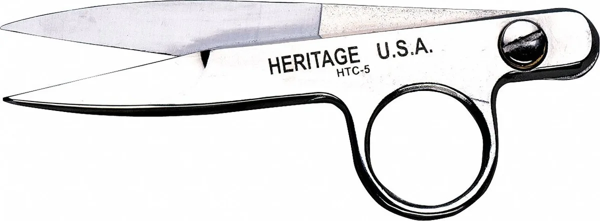 Chrome-plated thread snip with single ring handle, sharp pointed tips