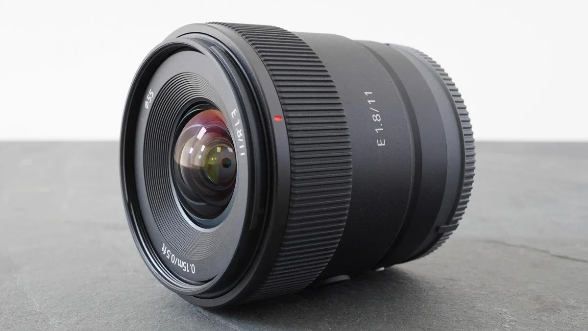 Sony Sony E 11mm f/1.8 Lens SEL11F18 — product photo