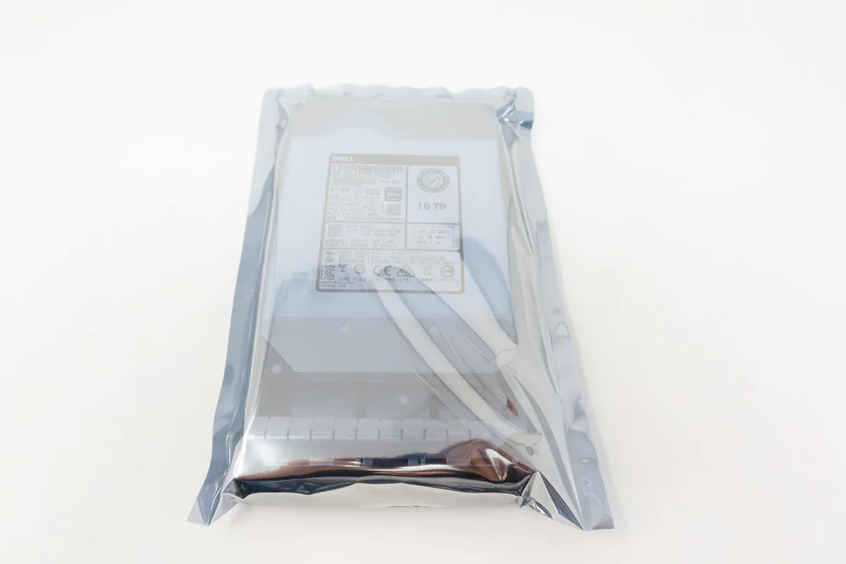 DELL DELL HUH721010AL4200 10TB 7.2K 12G 3.5" 4Kn SAS internal hard drive — product photo