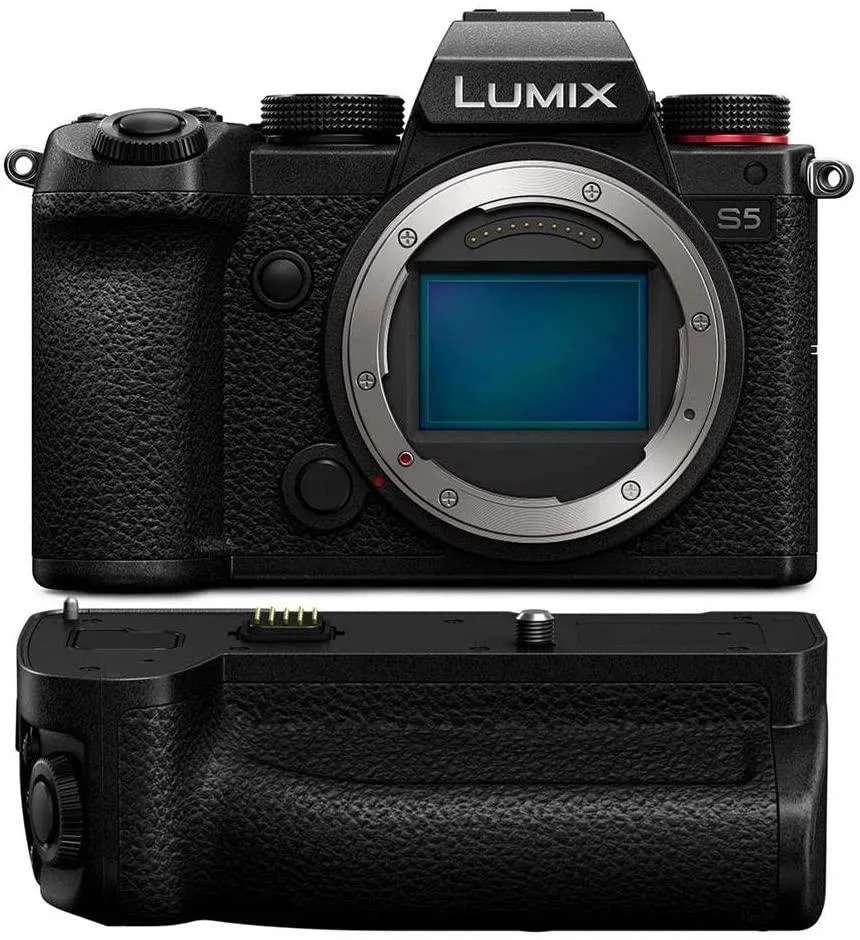 Panasonic Panasonic Lumix DC-S5 Body + DMW-BGS5 Battery Grip — product photo