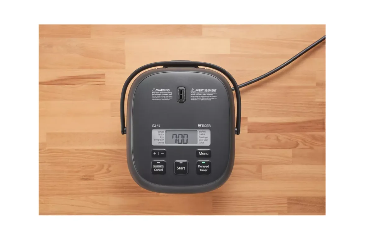 Tiger Corporation Tiger Corporation JBS-A55U 3 cup rice cooker — product photo