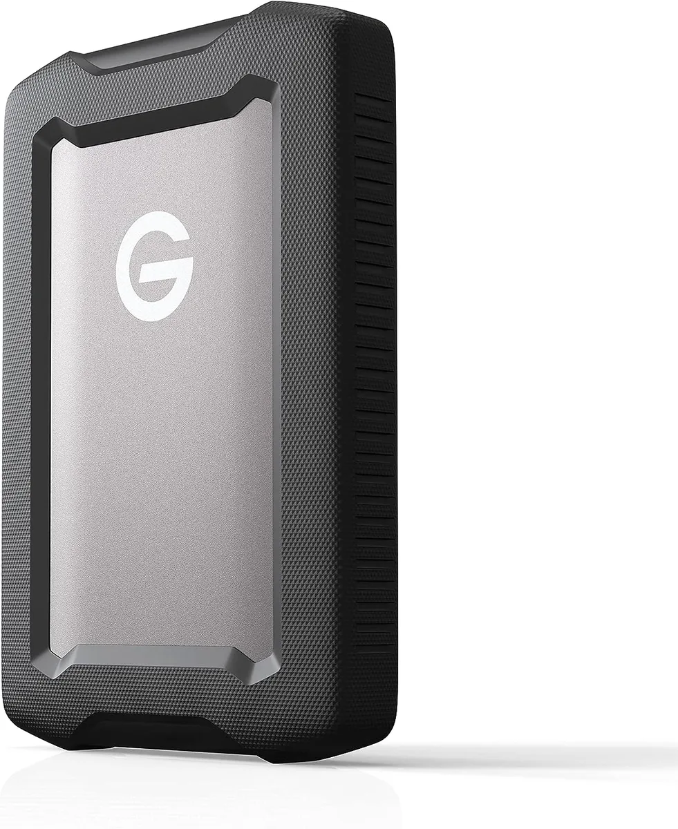 SanDisk SanDisk SDPH81G-001T-GBA1D 1 TB portable hard drive — product photo
