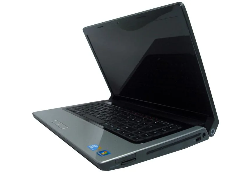 DELL DELL Studio 1557 i7 Q720 1.60 8GB 128GB SSD 15.6" FHD Radeon HD 4500 Win 10 — product photo